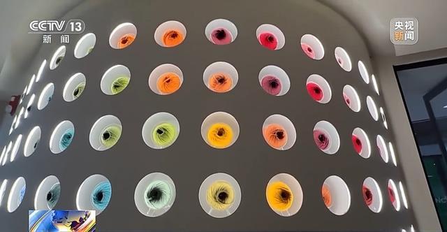 拉满了 带你解锁年轻人新消费图鉴开元棋牌仪式感、反差感、氛围感(图10) 拉满了 带你解锁年轻人新消费图鉴开元棋牌仪式感、反差感、氛围感(图10)